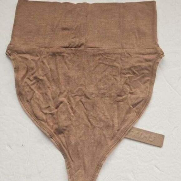 SKIMS HI CUT PANTY NWT - Picture 8 of 10